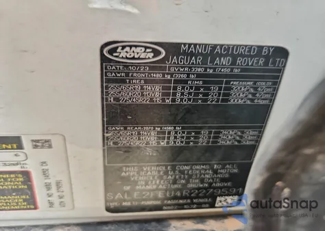 2024 Land Rover Defender 130 X-Dynamic Se z USA, uszkodzony, nr VIN SALE2FEU4R2279591